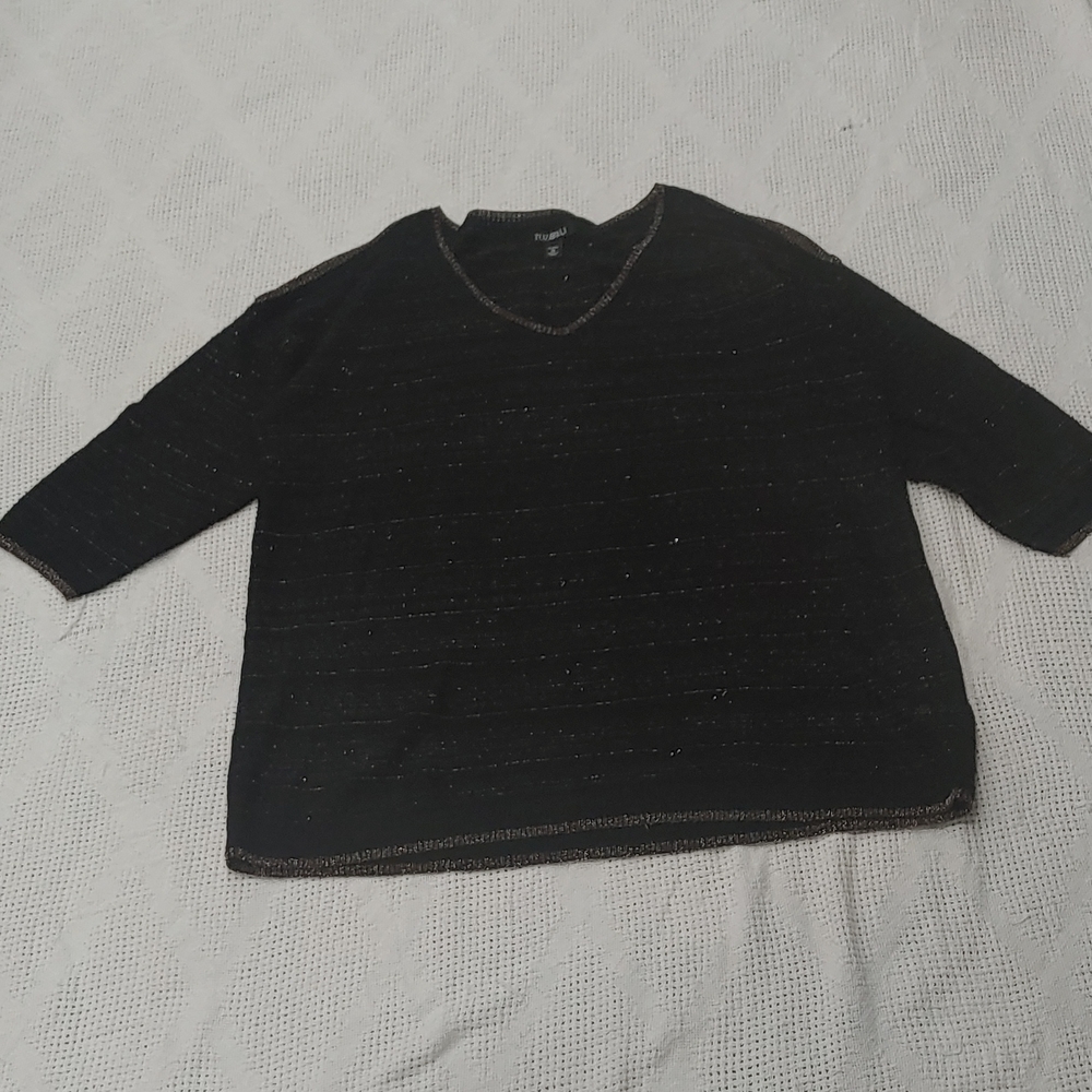 Black and Gold V Neck Pullover with Peep- hole Sholders